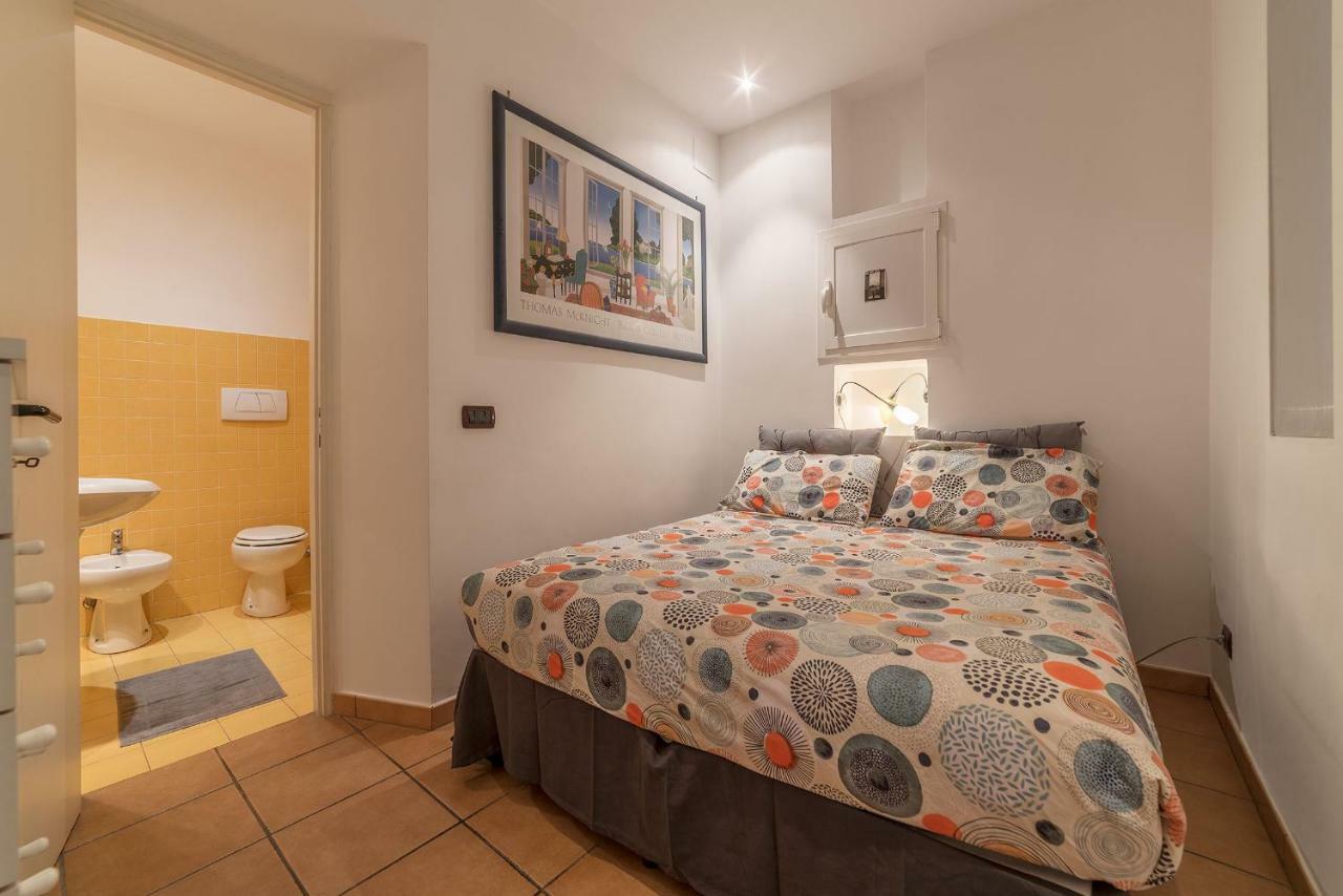 רומא Colosseo & San Clemente Cozy Flat מראה חיצוני תמונה