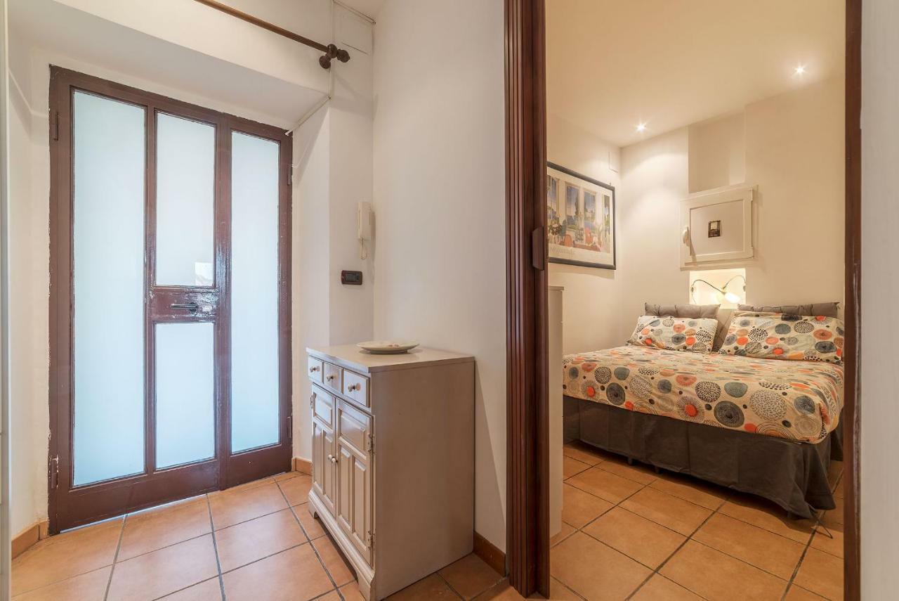 רומא Colosseo & San Clemente Cozy Flat מראה חיצוני תמונה
