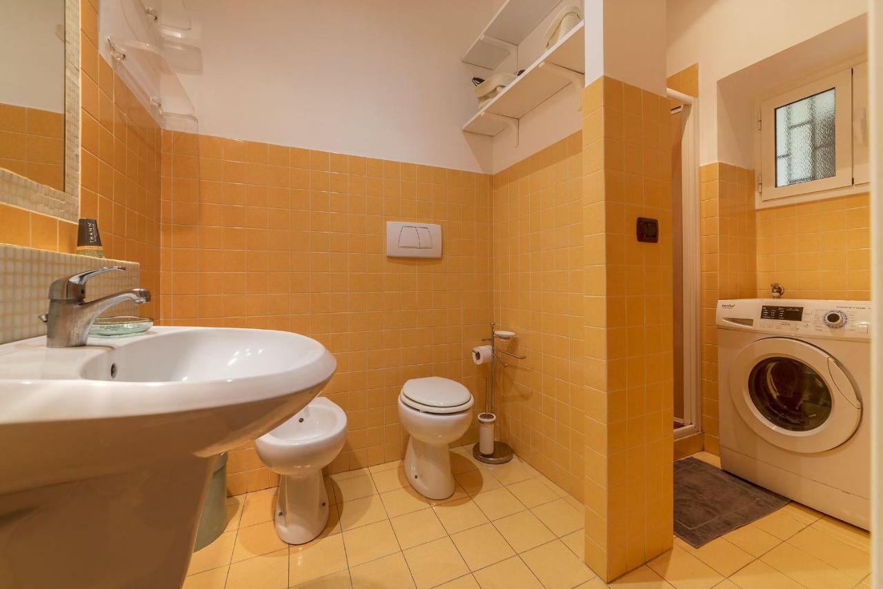 רומא Colosseo & San Clemente Cozy Flat מראה חיצוני תמונה